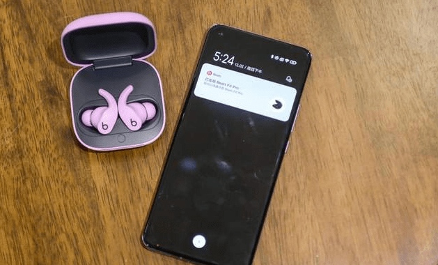 最适合跑步用的耳机怎么选择、最适合跑步的无线蓝牙耳机推荐