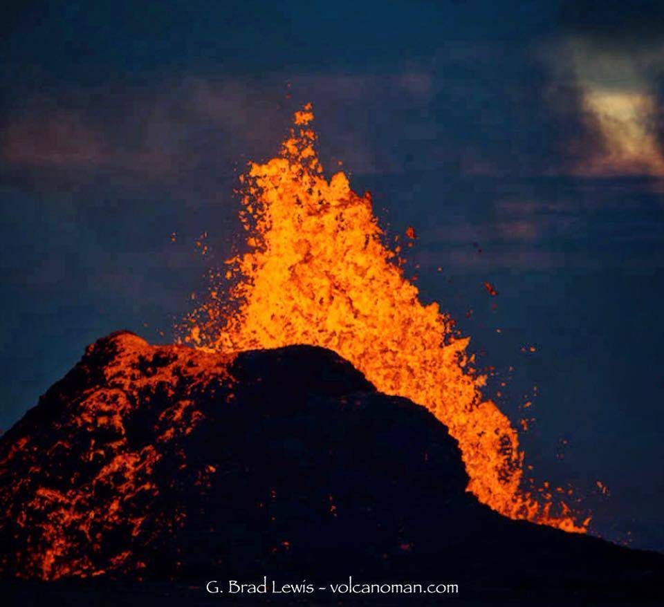 毒火山爆发图片图片