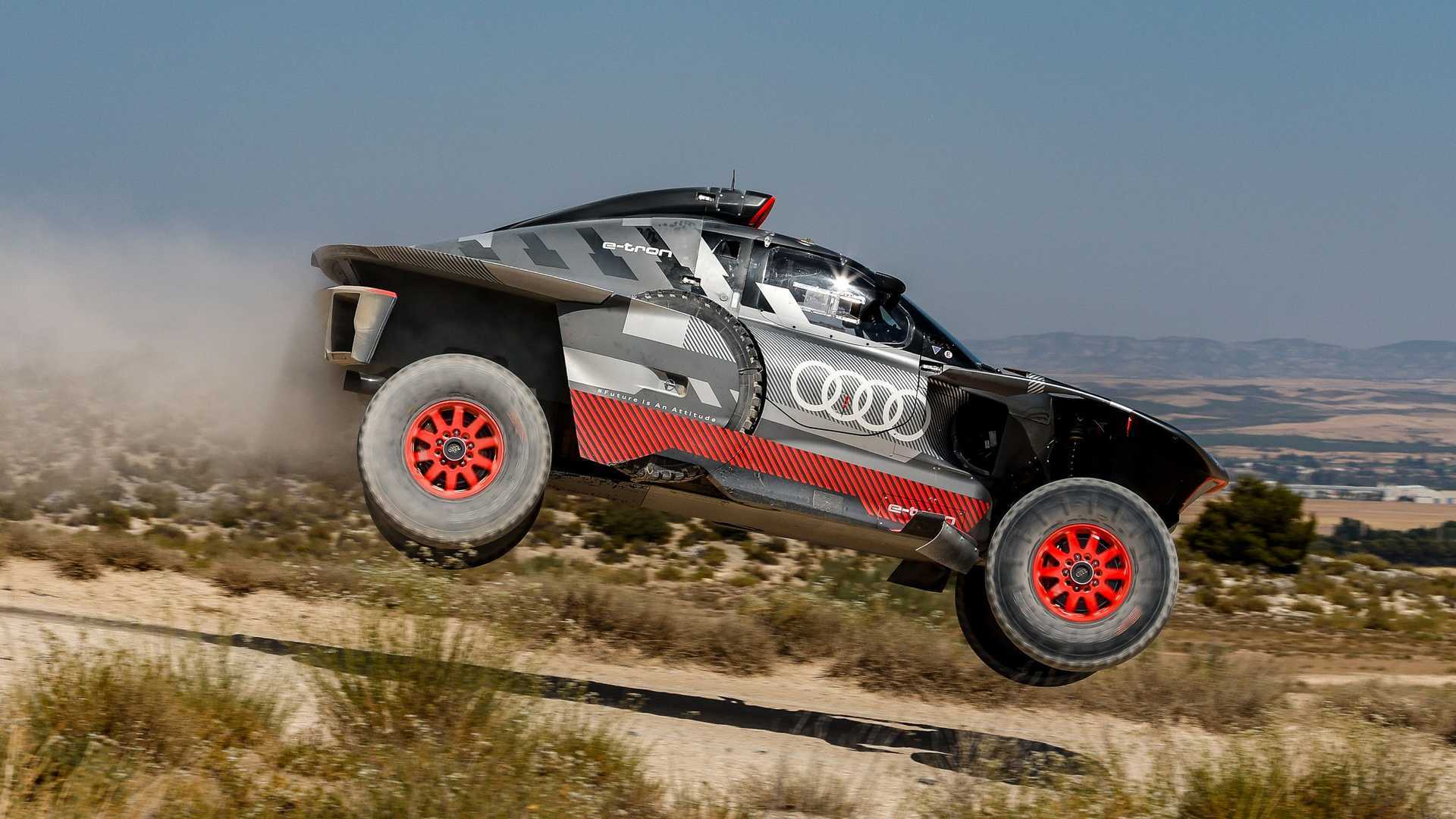 全新达喀尔战车 奥迪rs q e-tron e2发布 车身升级