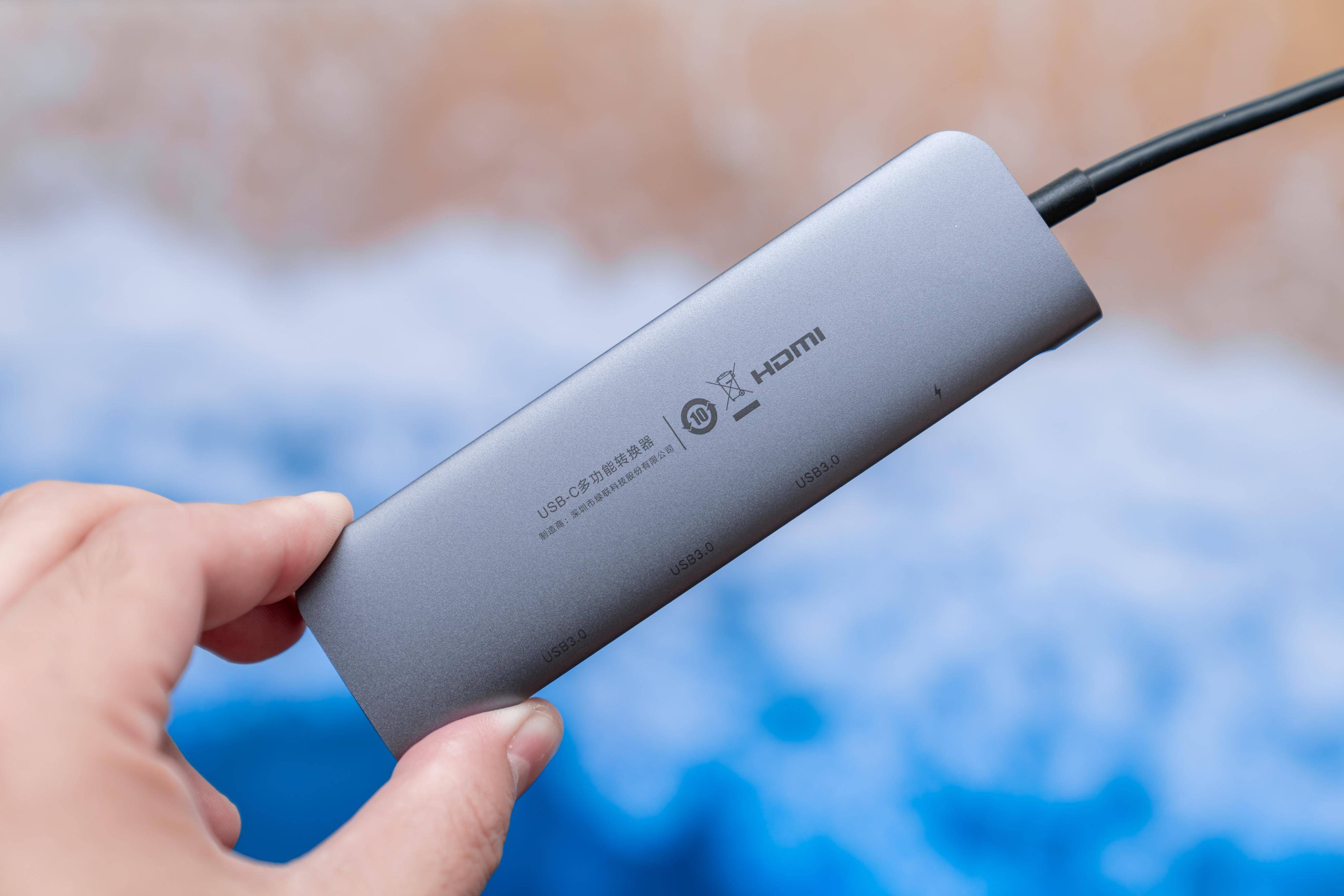 绿联 5 合 1 USB-C 拓展坞 + iPad OS 16 台前调度,竟成了 iPad 办公神器?