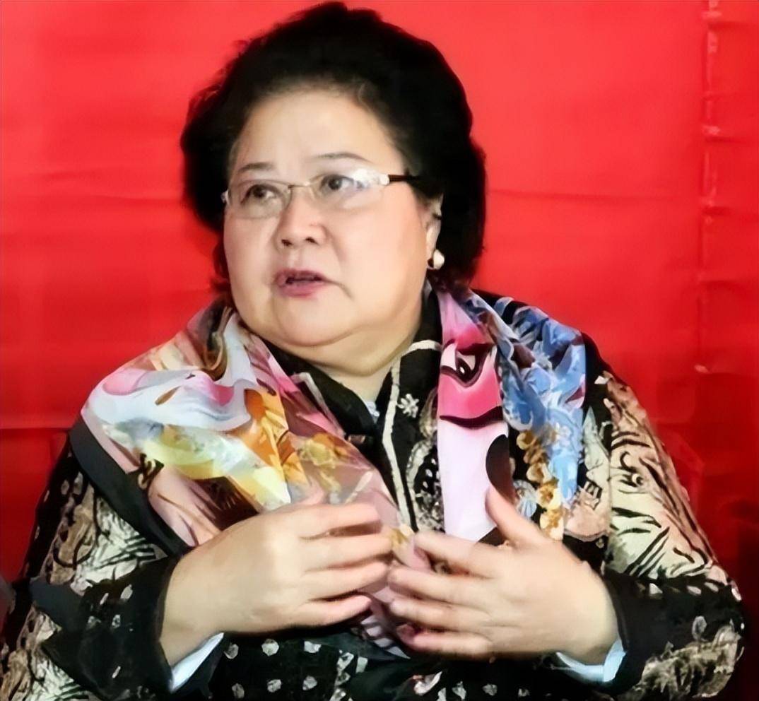 "小常宝"齐淑芳:在美国唱京剧,她与前夫的人生状况怎样?