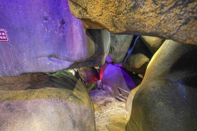 潮州有个亿万年的地质奇迹，成于冰河世纪，洞内光怪陆离