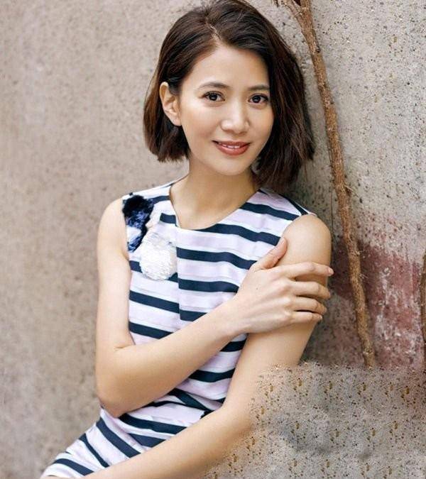 49岁袁咏仪真实颜值曝光,脸色憔悴像马苏,而且撞脸郭美女_网友_时候