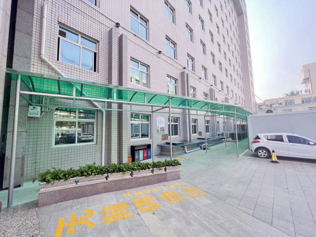 衡水市人民医院新建遮阳雨棚 打造便民保护层_群众_患者_实事