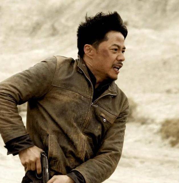 吴京段奕宏12年神仙友谊:虽然不公开叫"死鬼",依旧让谢楠吃醋_互动