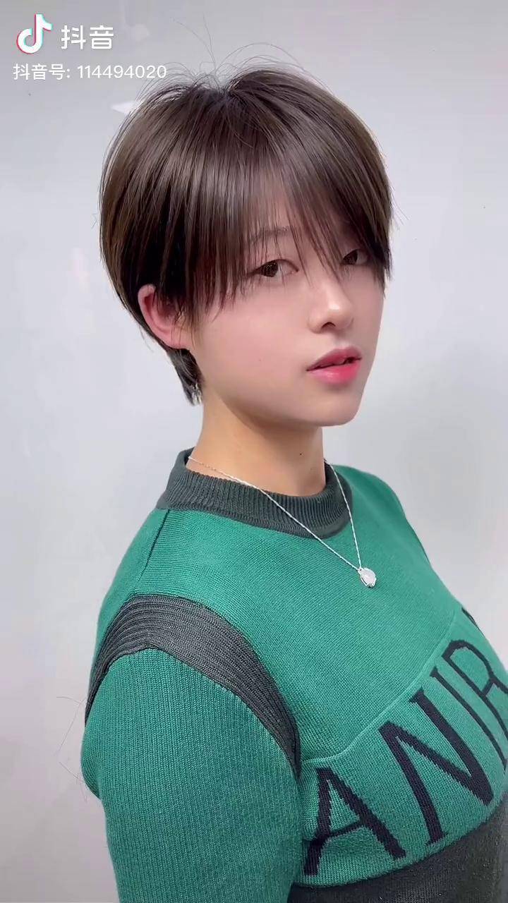 五月份课程预约中帝瑞美发教育学校 减龄短发_美发_教育_短发