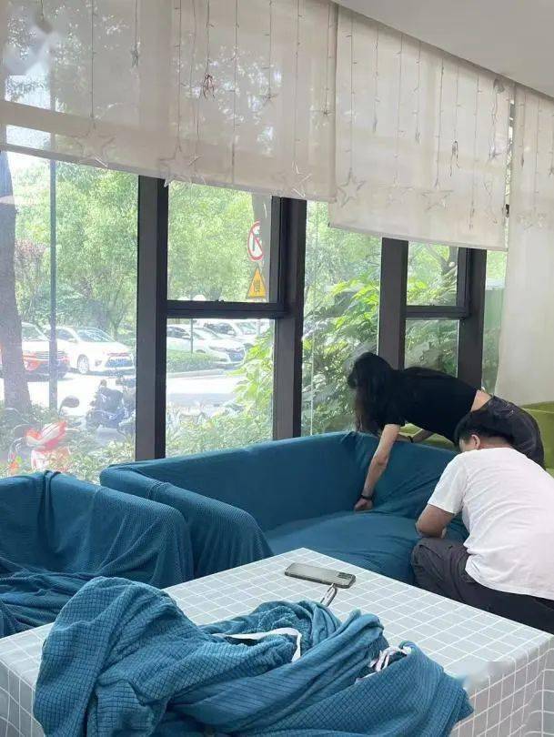 聚焦"四惠" | 整合资源提高效率 暑期一站式入离职服务贴心爽心_员工