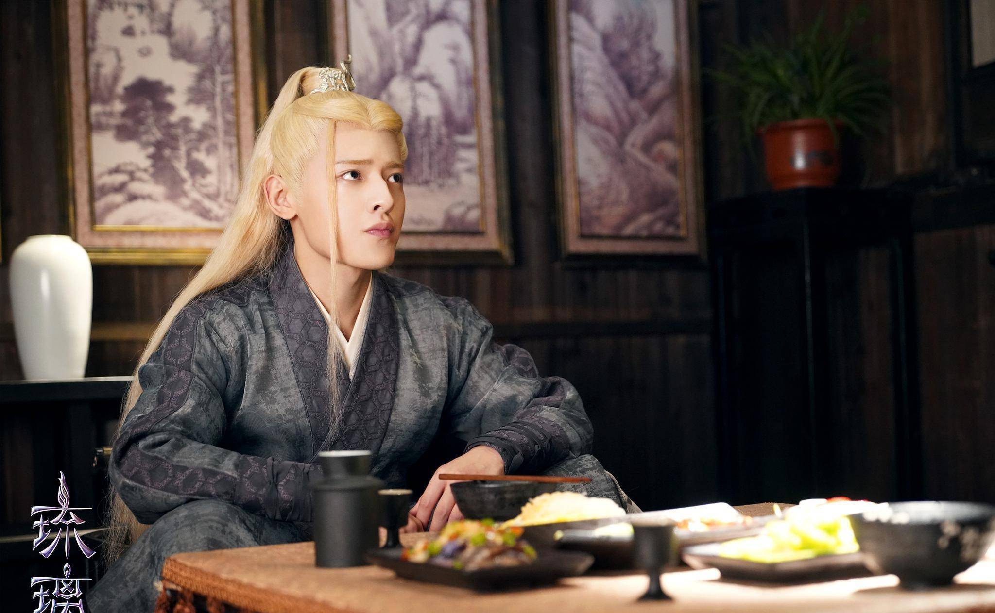 把这些人的古装照拼接在一起,说他们是琉璃男团也不为过了吧?