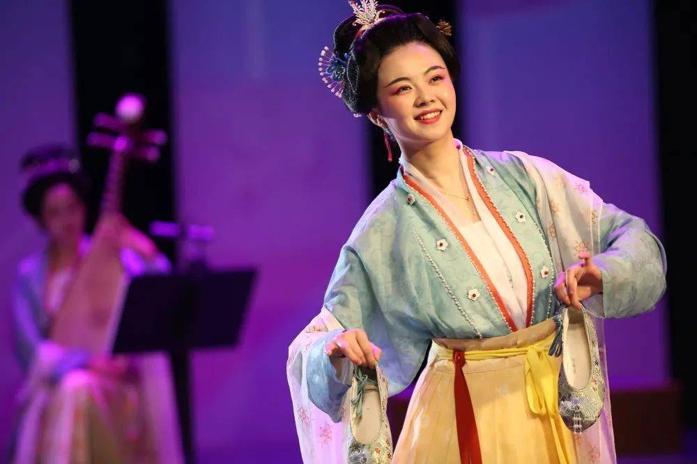 国潮乐剧丨2022·观念剧场《韩熙载夜宴图》音乐传奇_南唐_李煜_蔡东