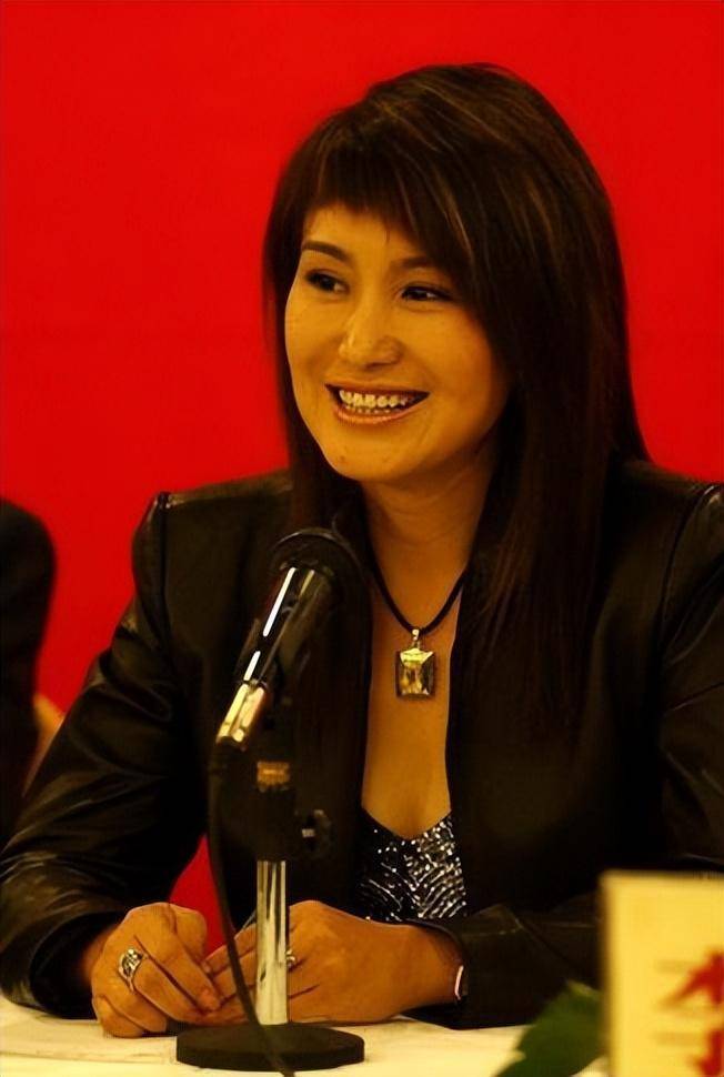 "季洁"王茜:帮亡夫完成遗愿,丈夫去世8年仍未嫁_徐庆东_小时候_名演员