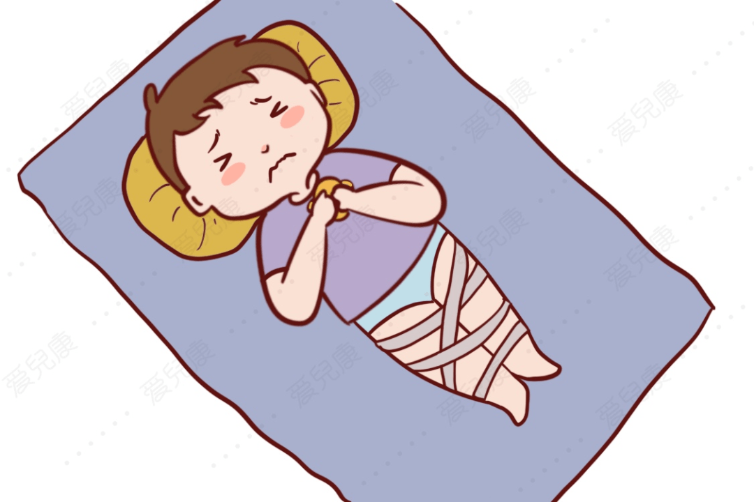 (图片来源:爱儿康原创)而且,把腿绑住,不能自由活动的滋味,想想都难受