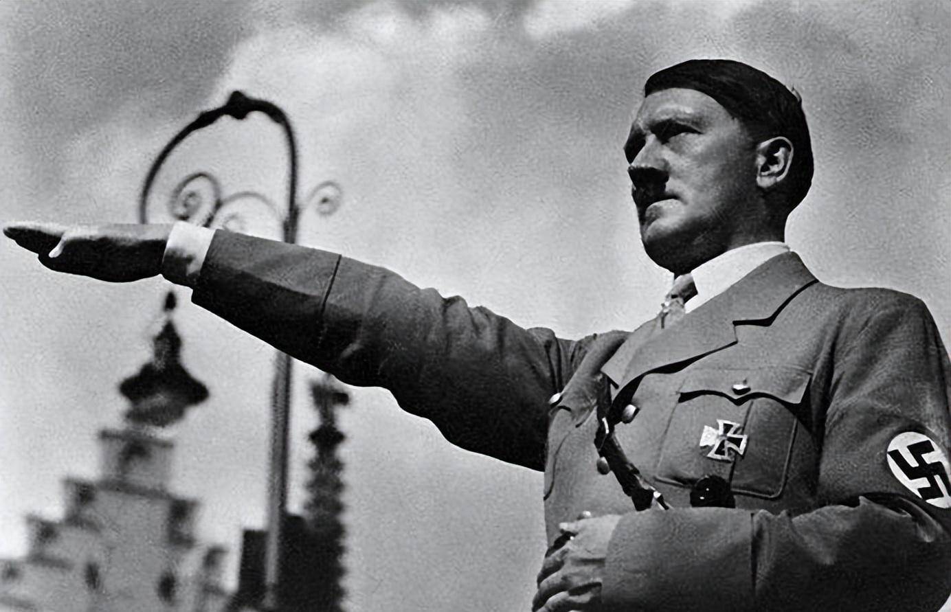 阿根廷一名128岁老人,坚称自己就是希特勒,手里还有关键证据_纳粹