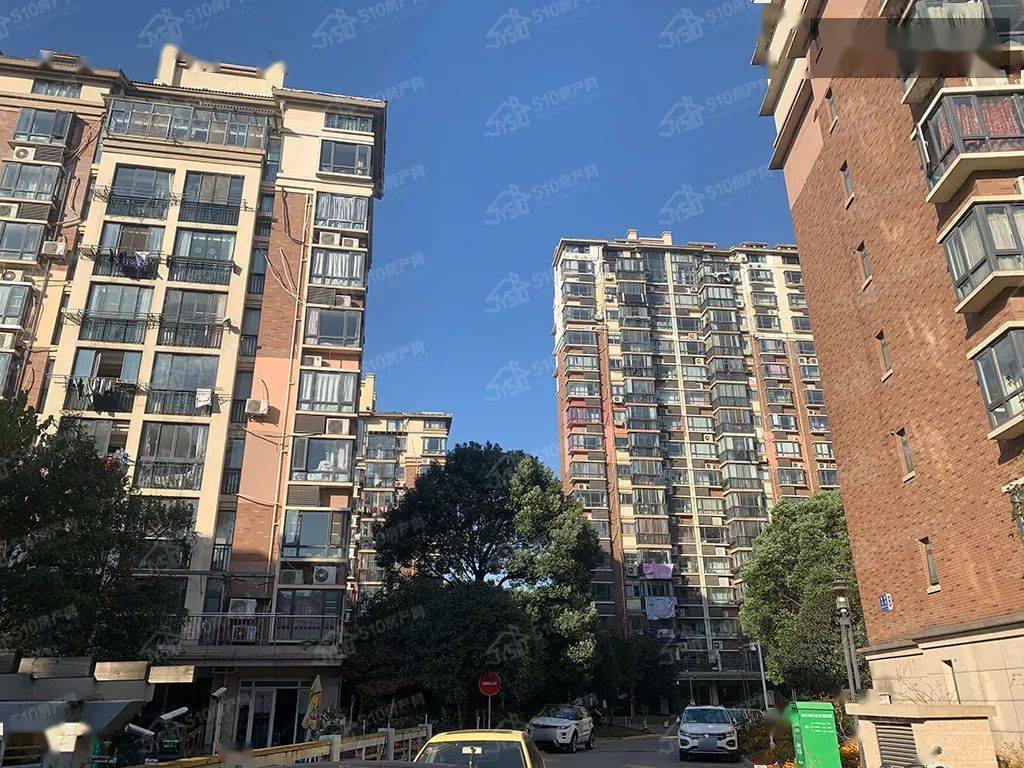 香樟花园,新古典主义建筑风格的城东商品房小区,周边交通,配套均不错