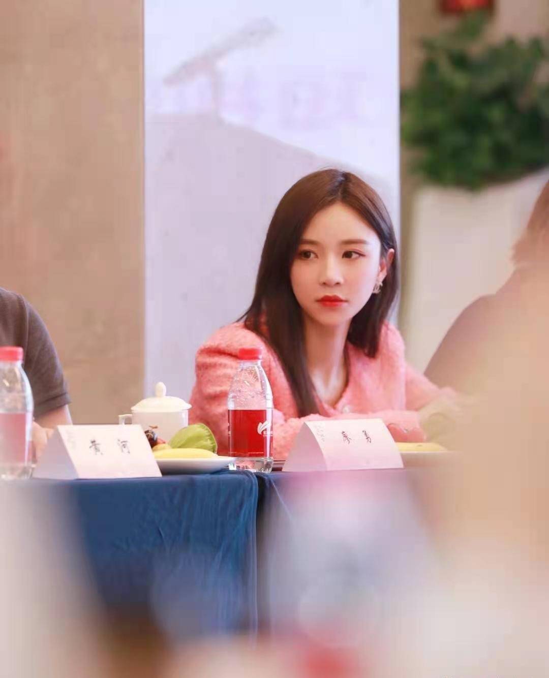 助她成长,其实她更应该感谢的是自己的颜值和努力_发展_钱夫人_分析