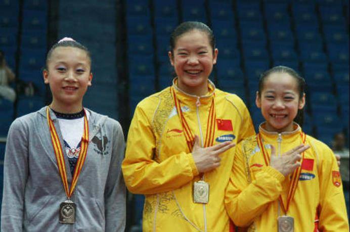 在大家的共同努力下,在2008年9月,程菲与邓琳琳等人代表中国以188