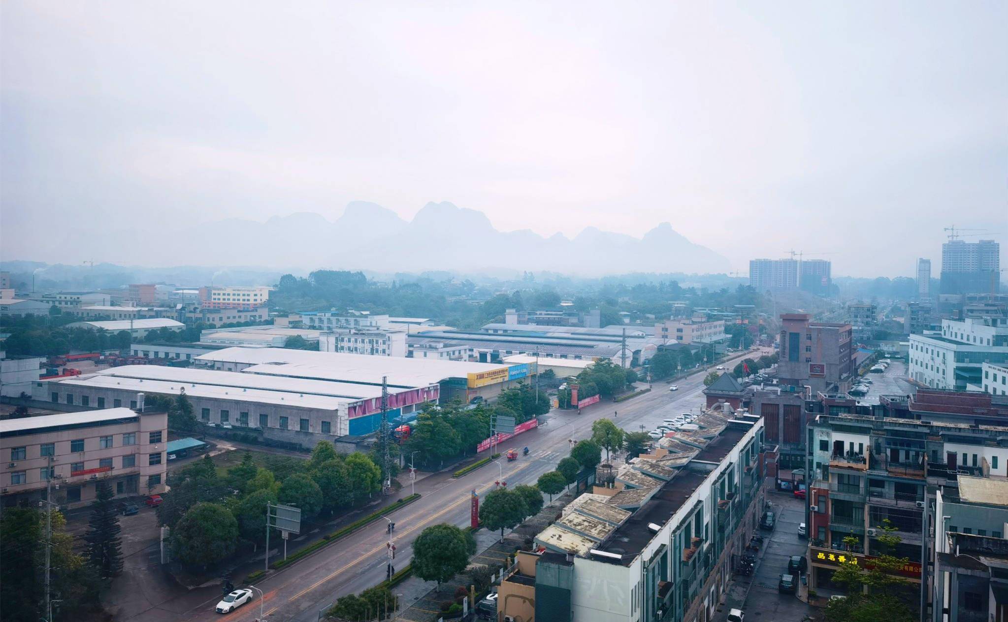 广西有座小县城，唐朝时与广州一样重要，如今成养老之地