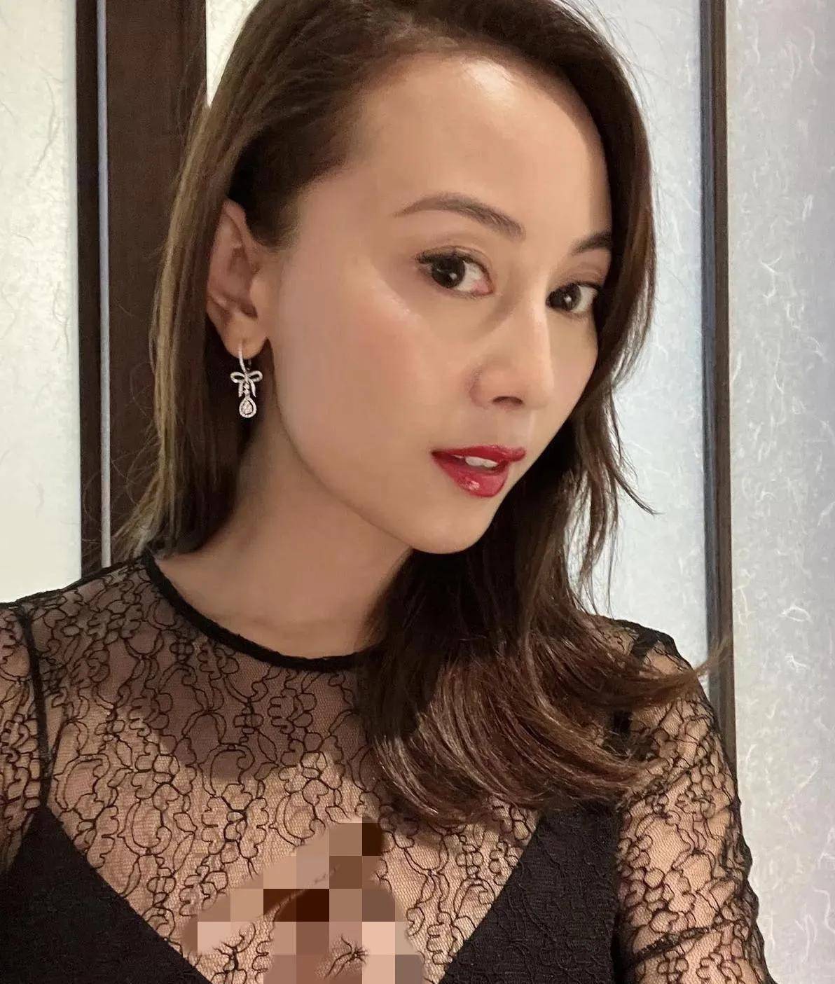 港媒的兴趣来了,大家都问袁敏佳,这对富豪父子对你做了什么?