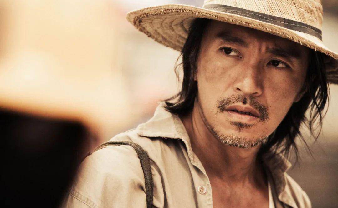 从《霹雳先锋》,到《功夫》,周星驰演的大部分都是草根人物_电影_大力