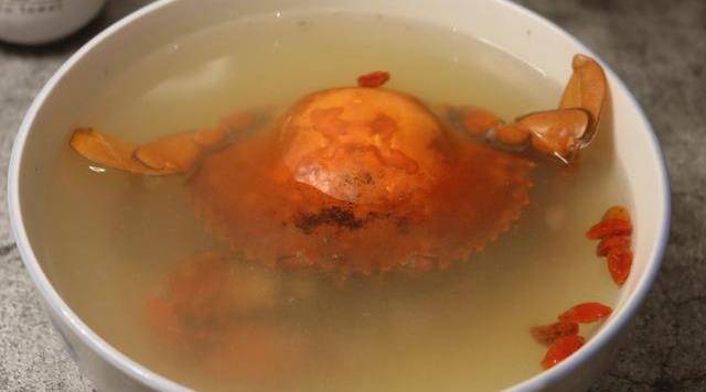 滋补菜鲟汤,咸鲜味美,做法简单又好吃_枸杞_姜片_心房