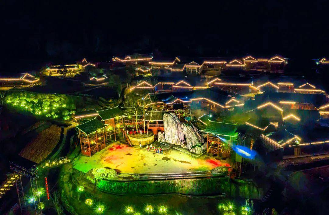 借母溪是沅陵秋天的缩影,名字让人浮想连翩.