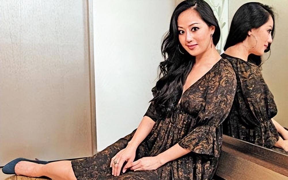 章小蕙:香港第一败家女,"买垮"两任身价过亿的对象,现状如何_钟镇涛