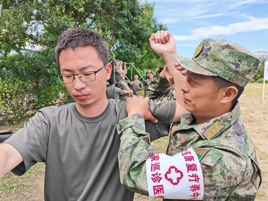 中出现伤病,还是有训练伤和其他伤病的军人,只要本人填写"疗养审批表"