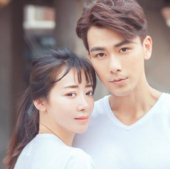 戴向宇:23岁出道,娶大9岁陈紫函,冻龄12年被调侃吃唐僧肉_网友_感情