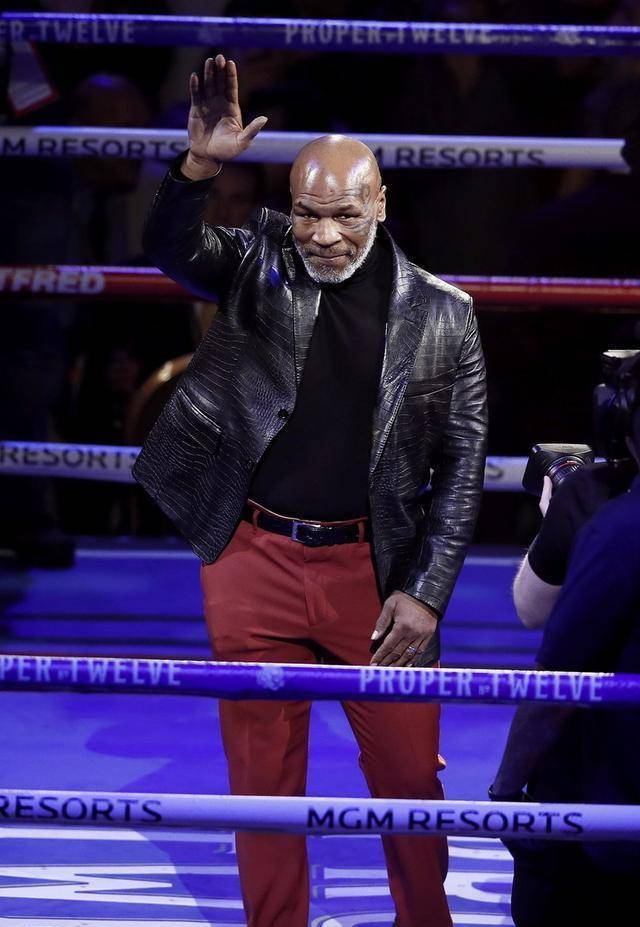 得知这个消息后武林风明星中国拳手一龙向泰森下了战书,但迄今未得到