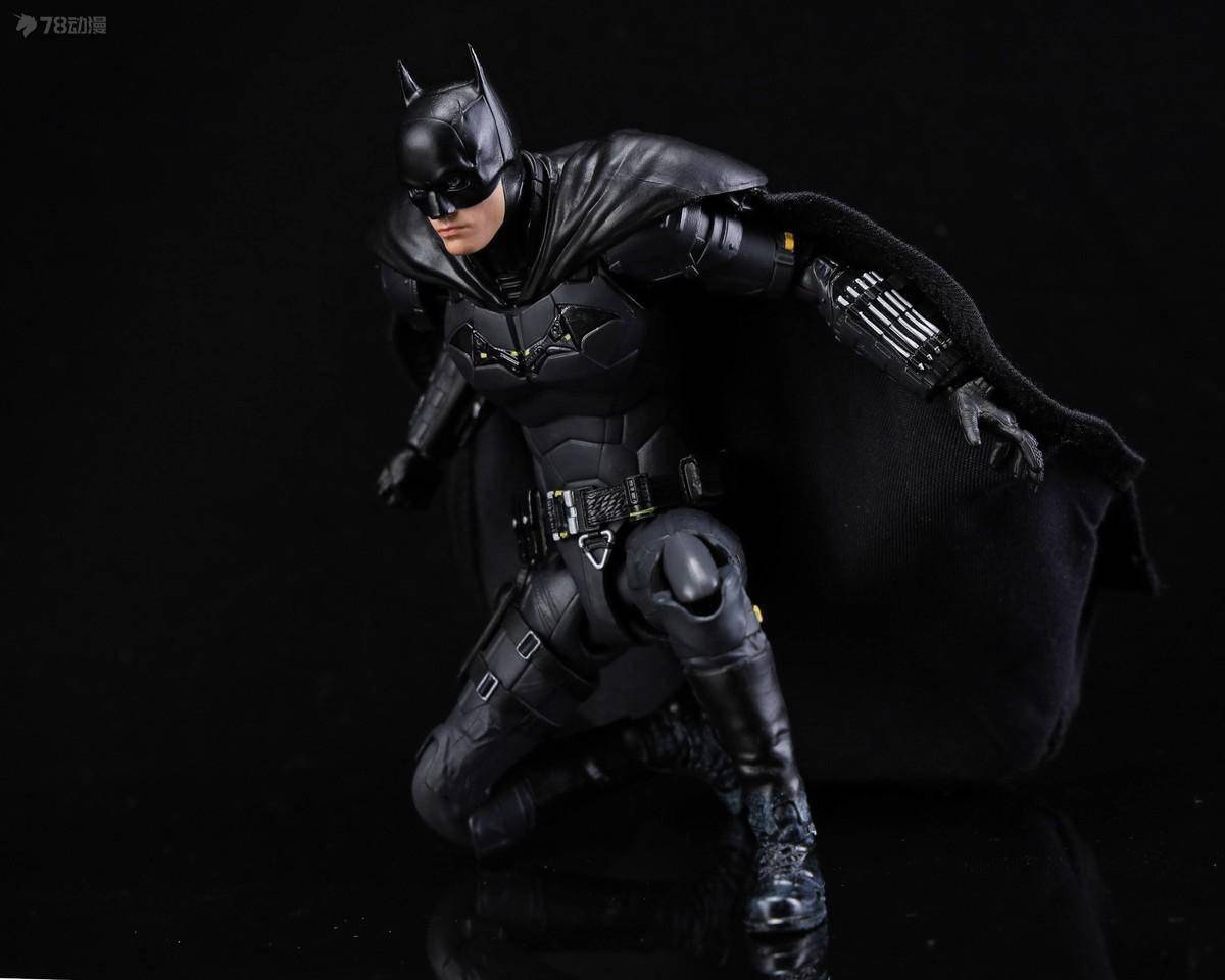 责任越大"总结这次shf的新蝙蝠侠个人认为表现还可以,对于电影中战衣