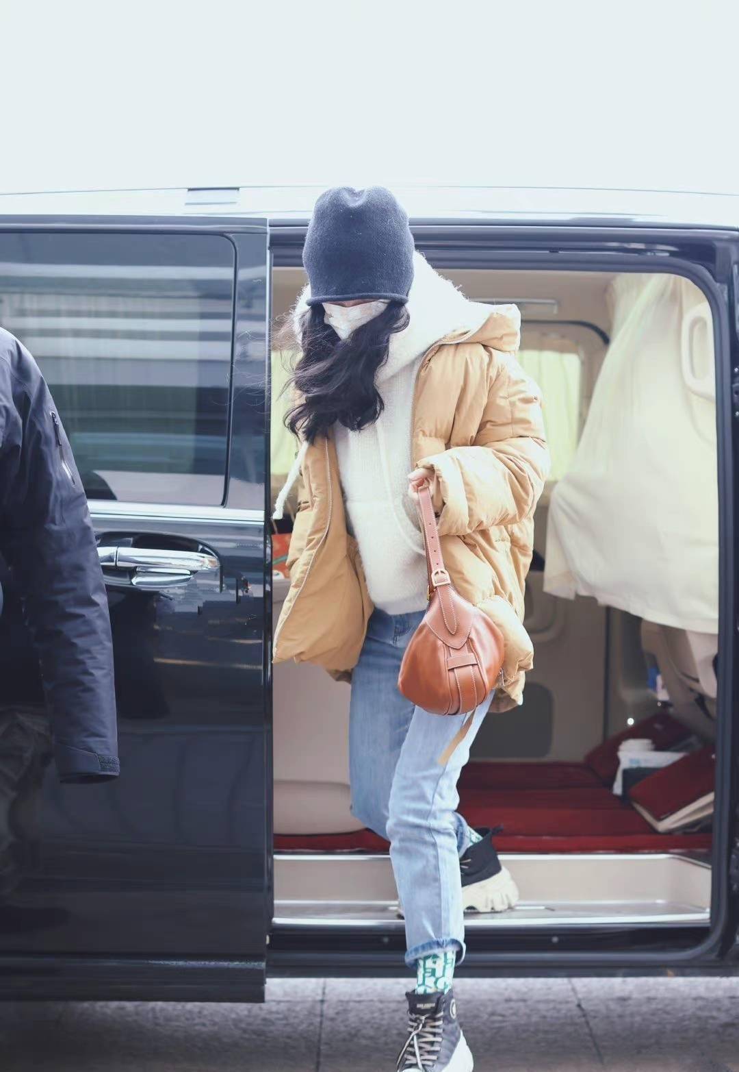 赵丽颖私服穿搭"封神"名场面来了!