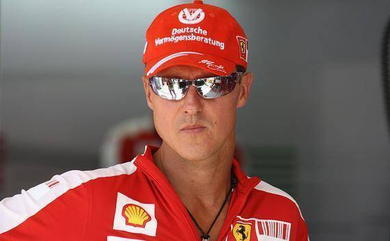 他是一代车神,曾拿过7次世界冠军,44岁遭遇滑雪事故,5年后苏醒_舒马赫