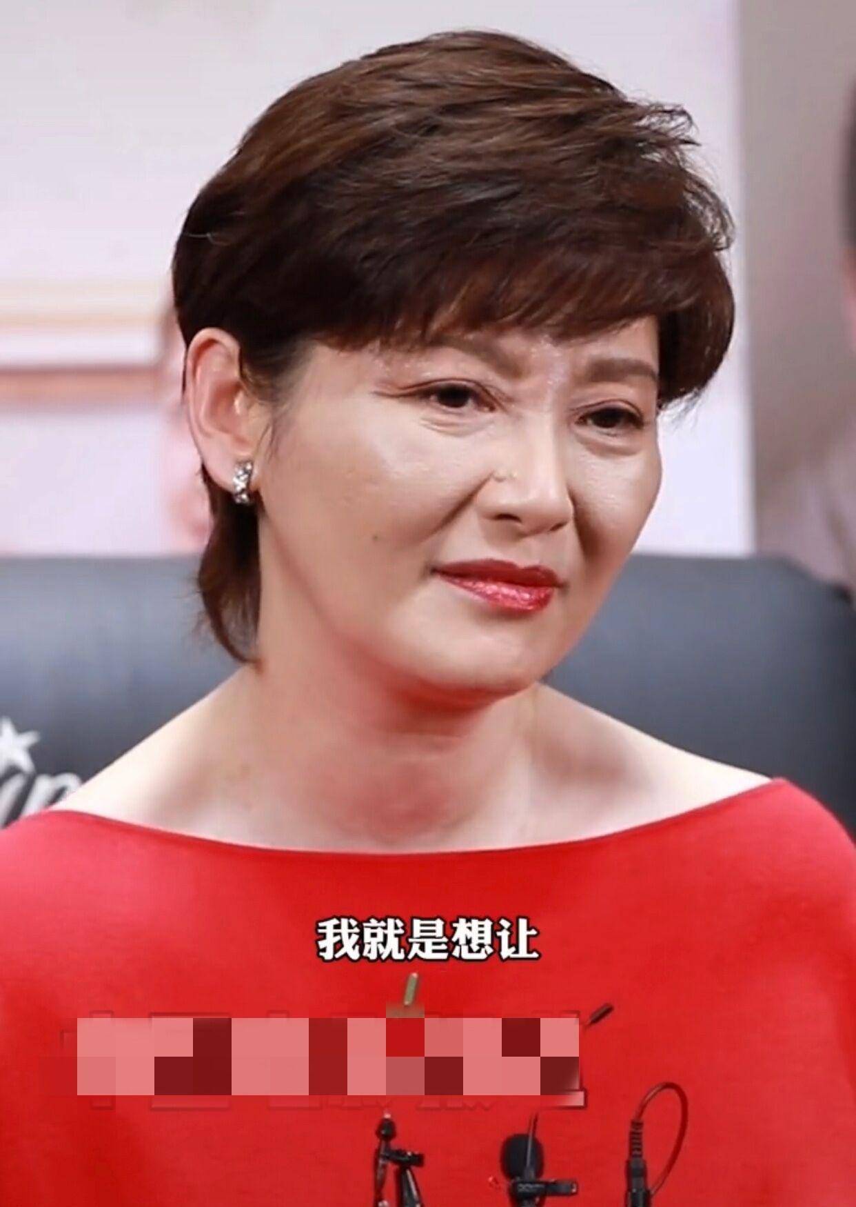 54岁徐帆近照认不出!