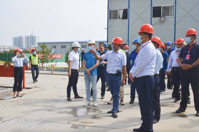 忻州市副市长耿鹏鹏莅临邦泰·天誉项目区观摩指导