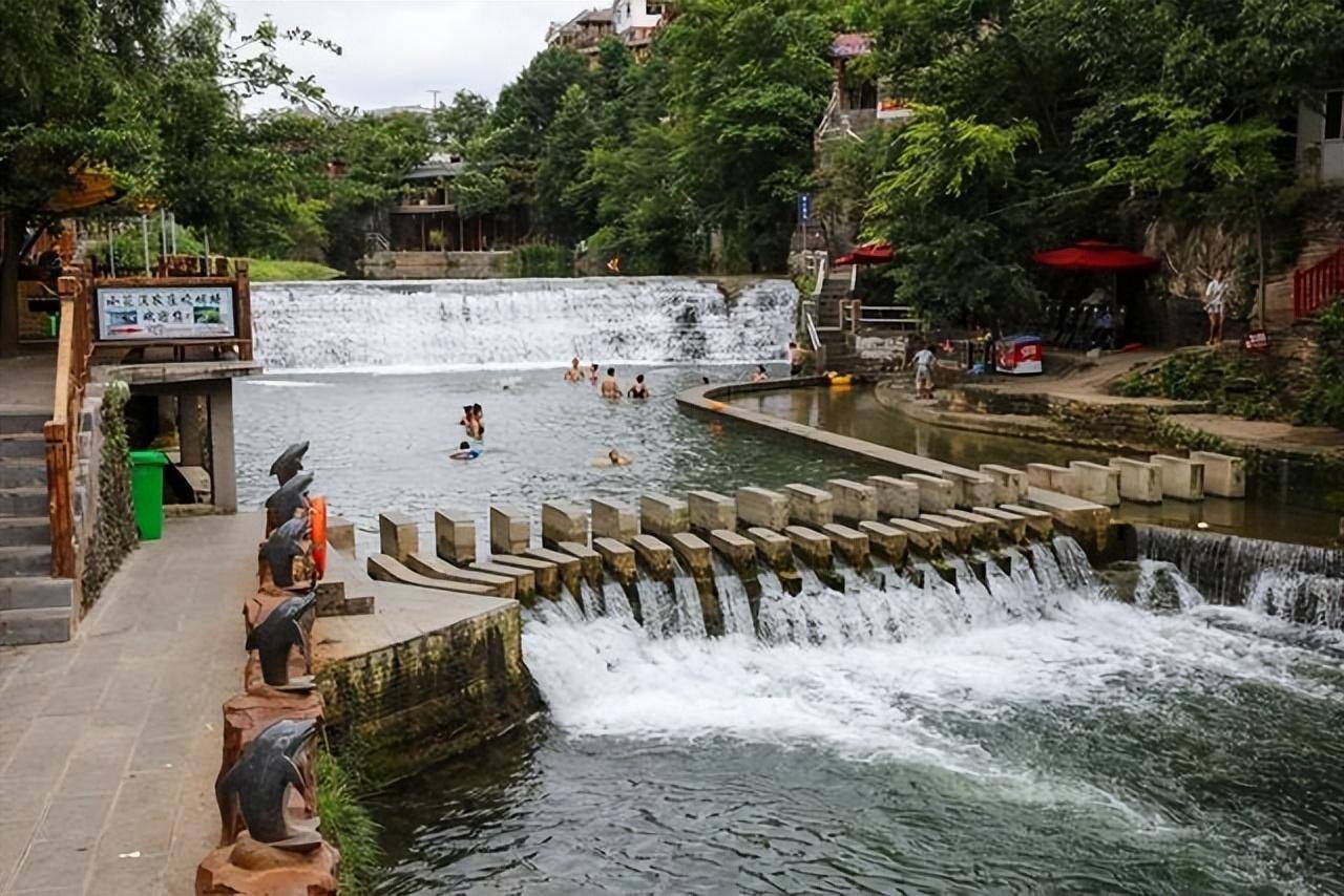 贵州一景区,本是风景优美之地,却因管理不当,导致游客稀少_车田_旅游