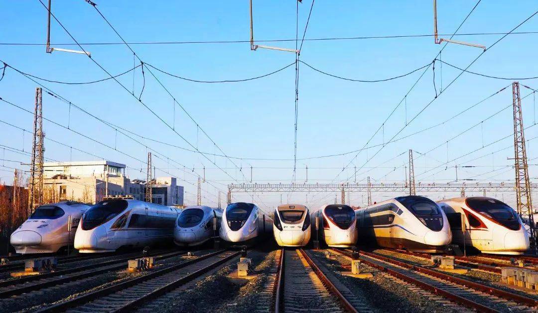 在北京,到底能体验多少种复兴号动车组?_列车_小伙伴_车型