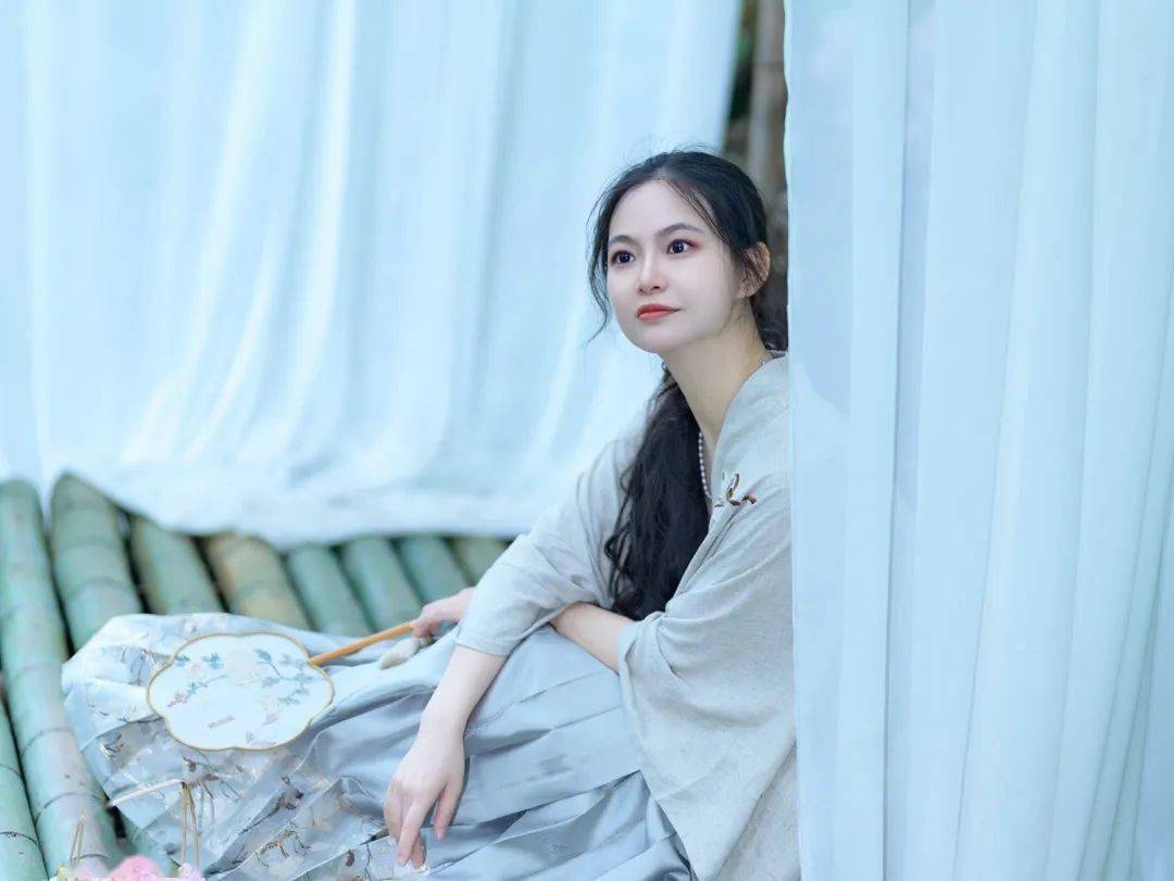 机械工程师余珏杰感染管理部 护师赵芸莹脾胃·风湿免疫病科 护士去时