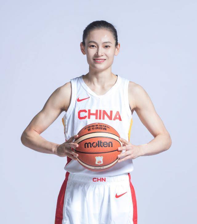 北青報:中國女籃有望登上領獎臺!