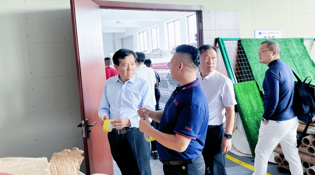 欢迎漯河召陵区区长一行领导莅临乐胶网考察指导,推进包装数字产业园