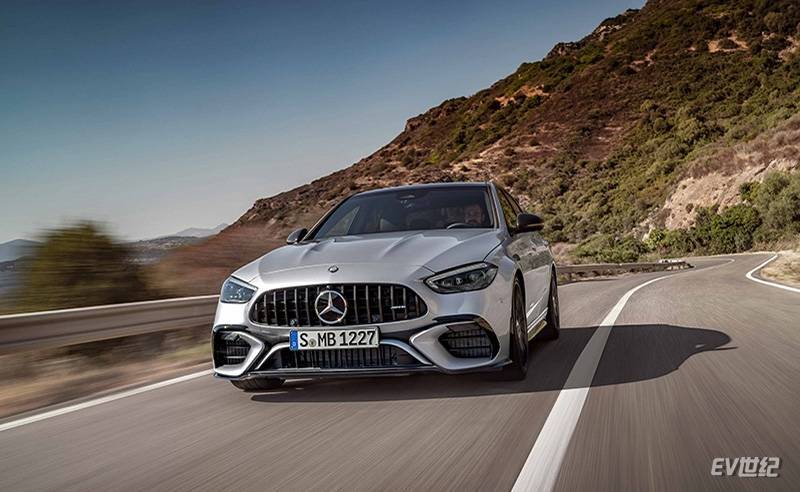 680马力+1020Nm扭矩!F1混动技术加持的AMG C63更强更猛_搜狐汽车_搜狐网