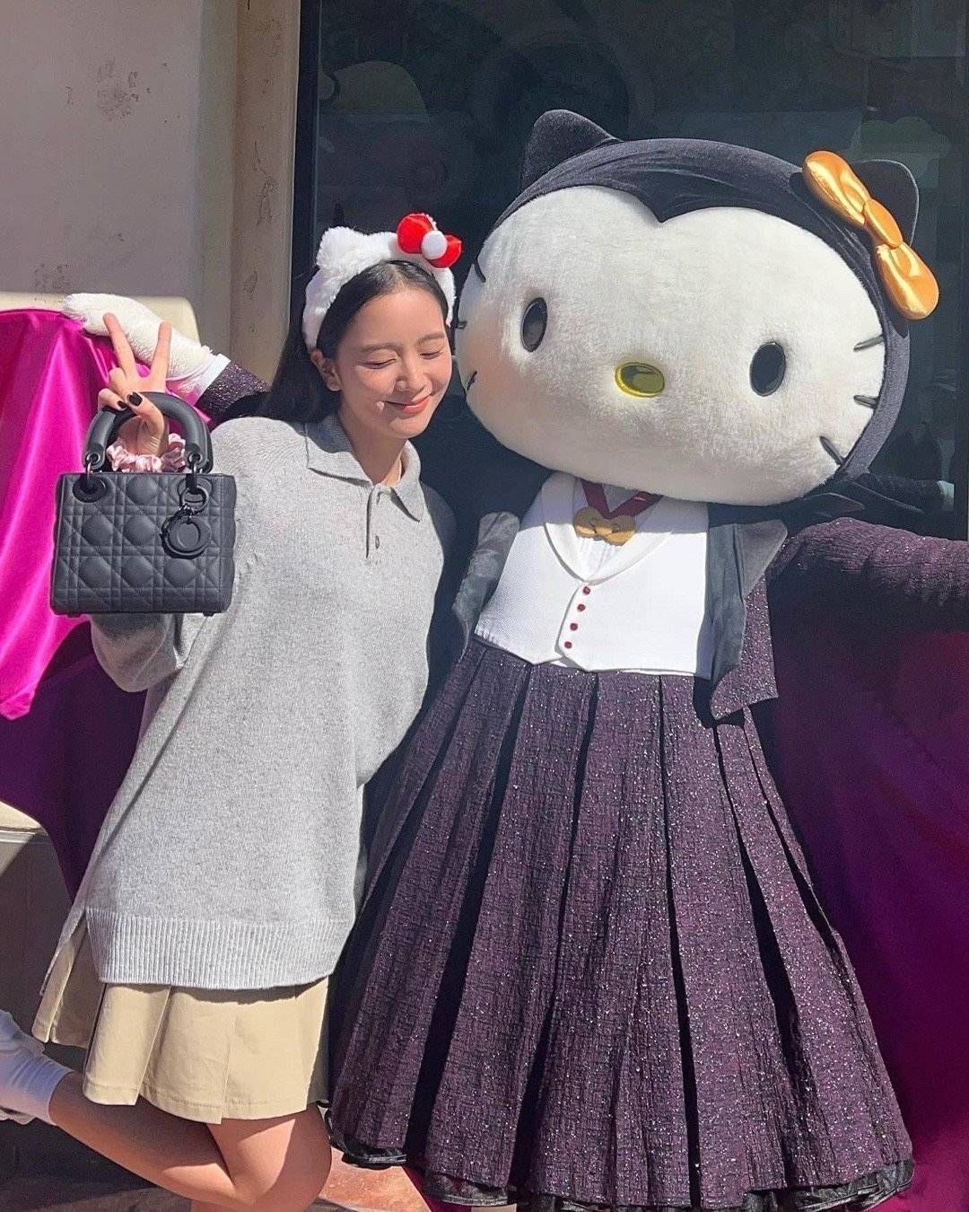 另一方面,金智秀所属blackpink正规2辑《born pink