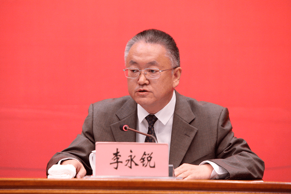 国家税务总局云南省税务局党委委员,总经济师李永锐答记者问(记者