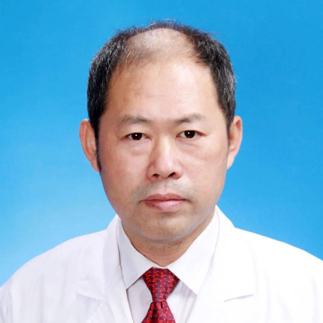 预约咨询电话:专家介绍王文良毕业于辽宁中医药大学