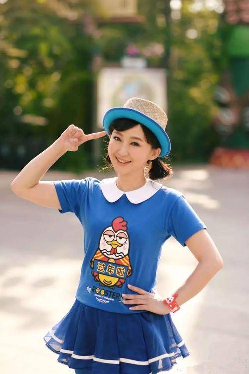 电视主持小鹿姐姐,承包了90后儿时回忆,如今46岁美如少女_节目_观众们