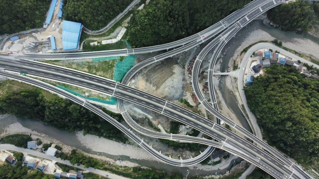 西北地区进出九寨沟最便捷通道广平高速青川段通车:广元至青川青溪