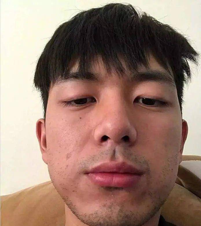 明星怼脸自拍,胡歌放飞自我,吴磊秀胡子,刘亦菲一言难尽_李现_男人