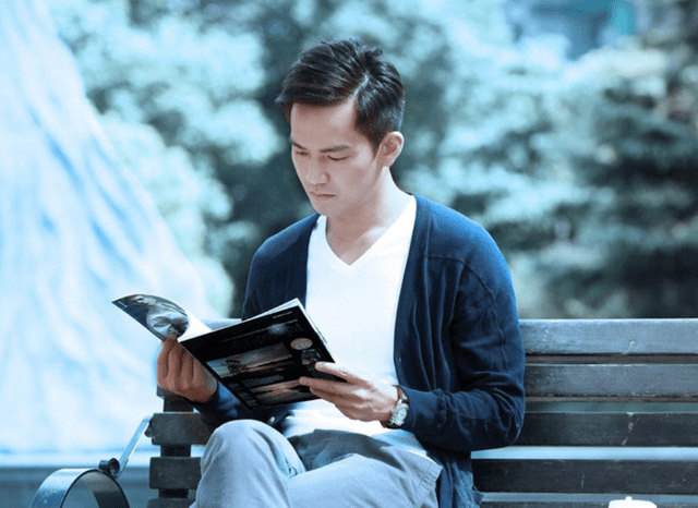不老男神钟汉良发福,发际线后移,脸部僵硬,他什么时候变老了?