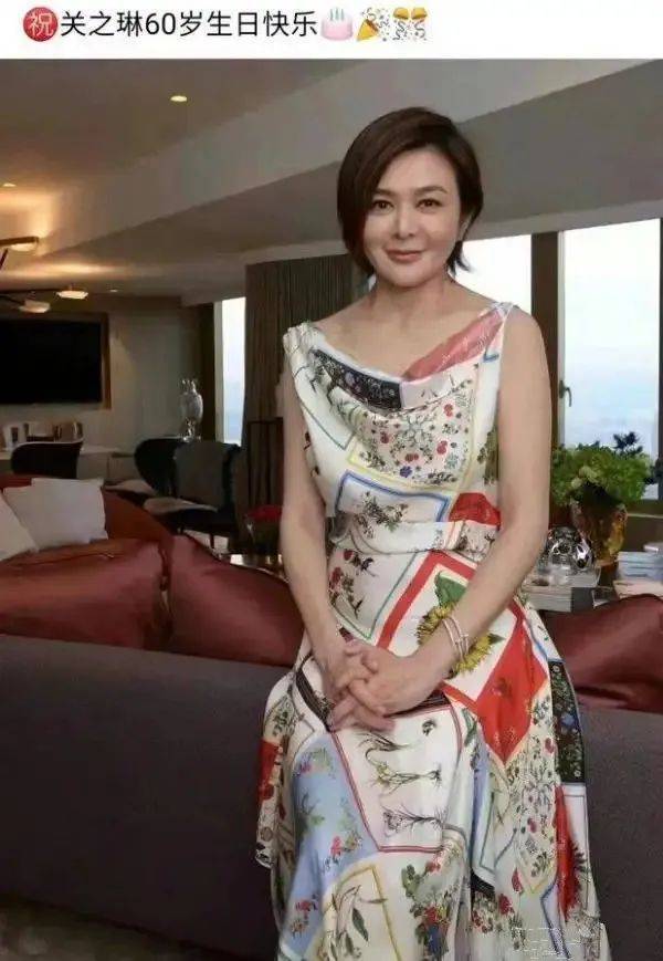 关之琳穿黄金丝袜庆60岁生日,惊艳一点没看到,丑到是真的!