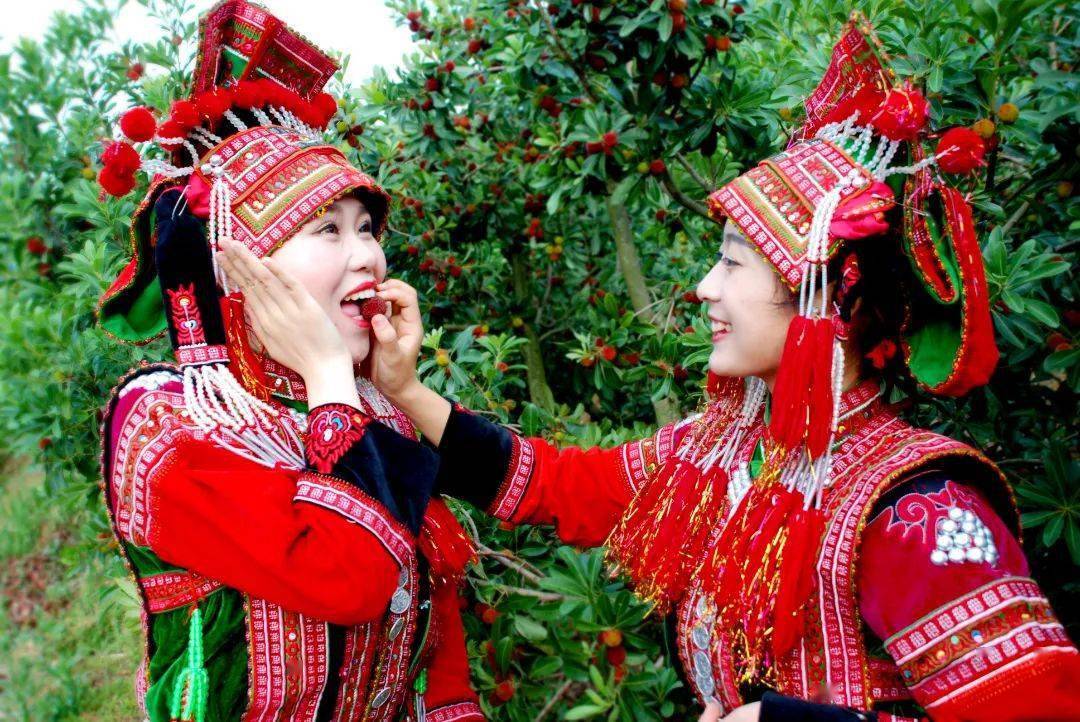 最美乡愁"一湖两城"精品文旅线路推介会在石屏举行_文化_红河州_发展