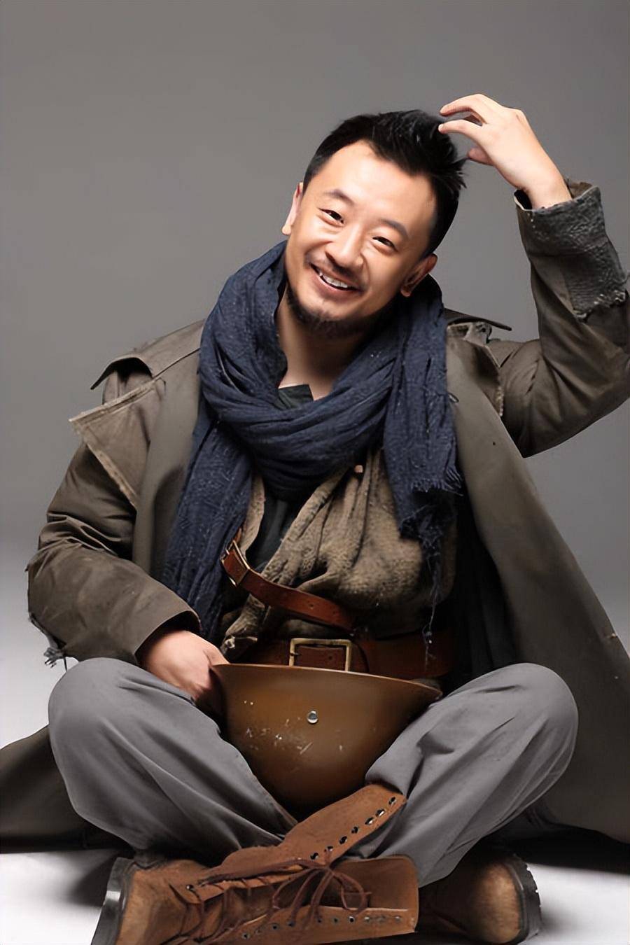 又出事了!黄海波实力演绎人在家中坐,锅从天上来