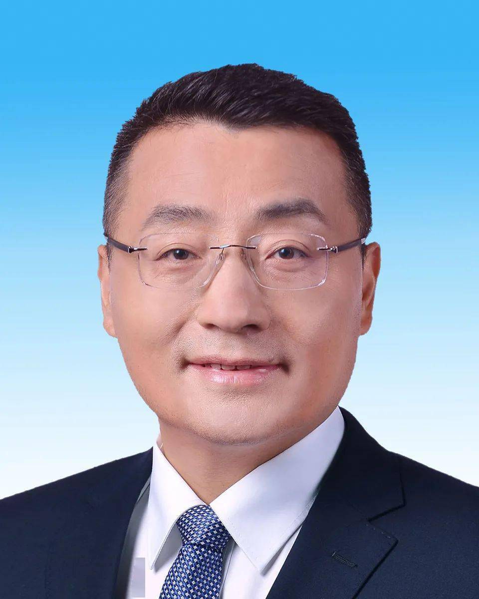 逯峰当选为汕尾市人大常委会主任 郑海涛当选为汕尾市人民政府市长